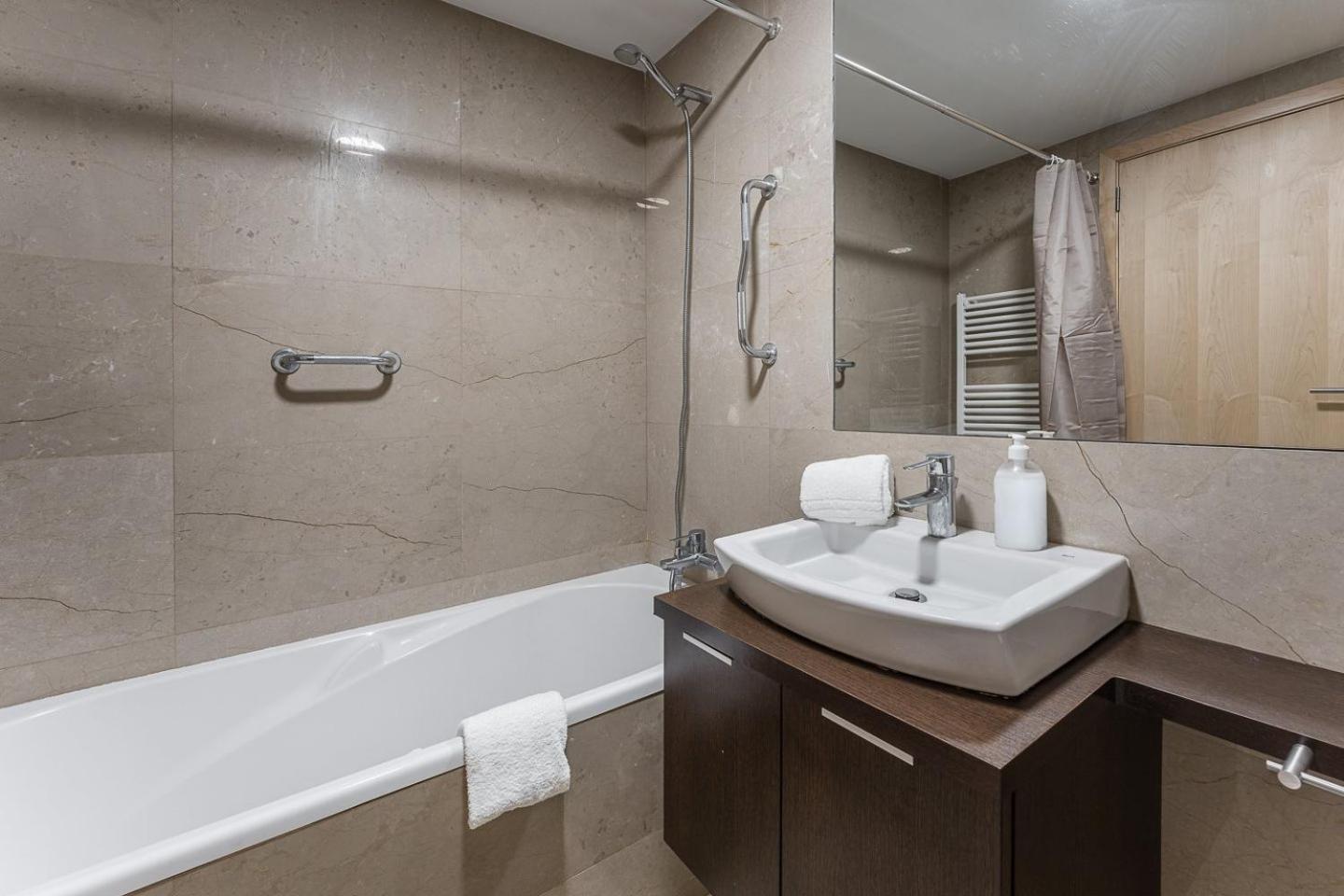 Guestready - Artsy Apartment Porto Bagian luar foto