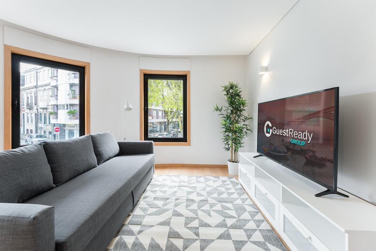 Guestready - Artsy Apartment Porto Bagian luar foto